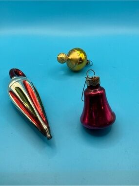 Vintage-Style Assorted Glass Holiday Ornaments - Red, Gold, Silver